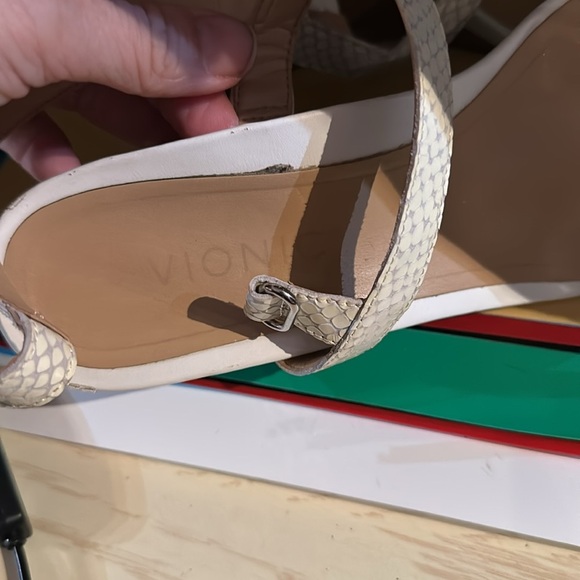Vionic White Wedge Sandals Emmy lzrd - Picture 7 of 9